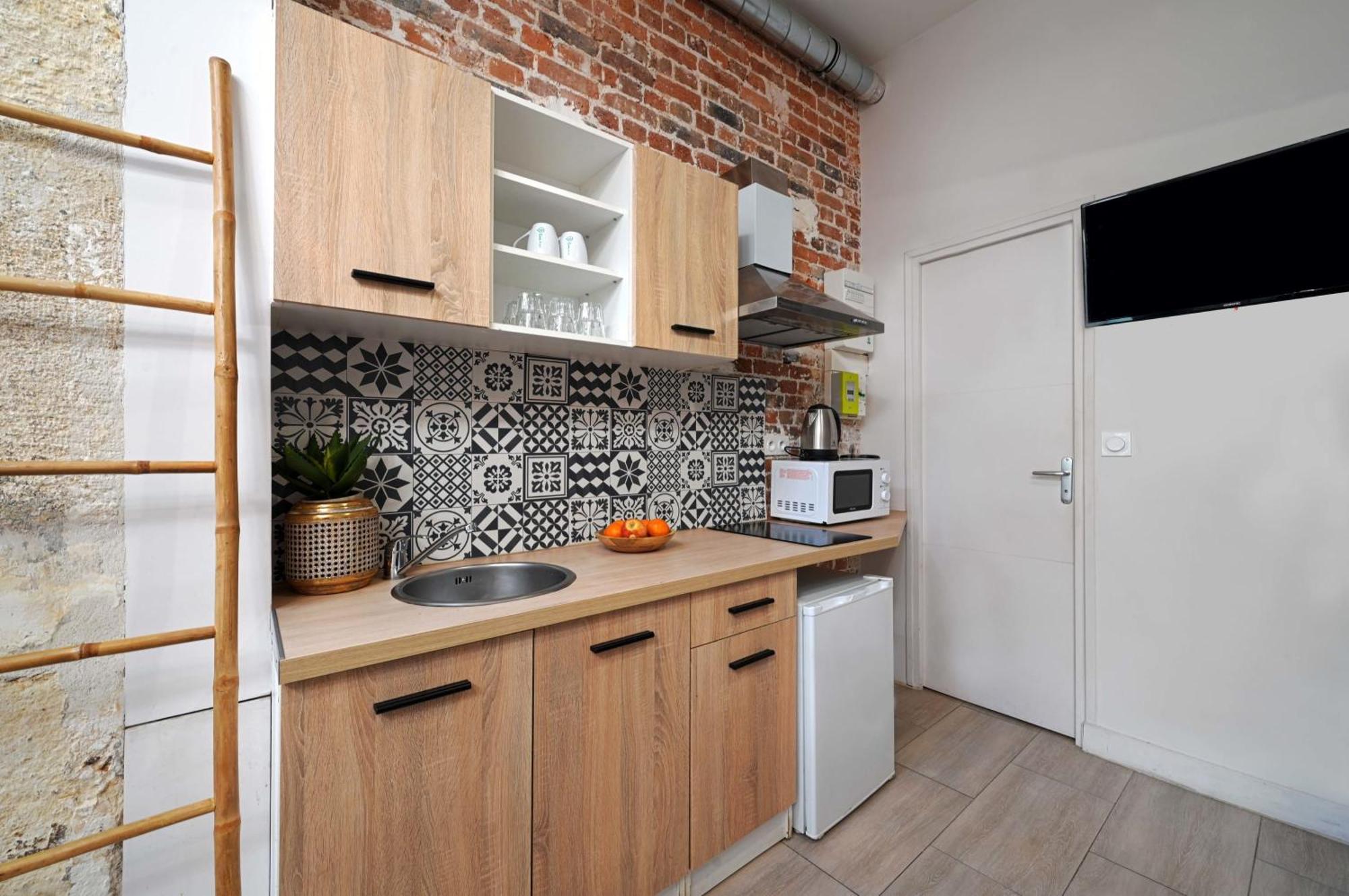 شقة 2 Bed Modern Fully Furnish Flat,Close To Buttes Chaumon Park باريس المظهر الخارجي الصورة